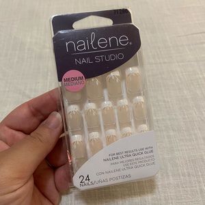 24 count Glue on nails